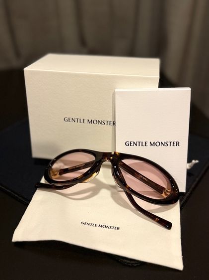 อื่นๆ แว่นกันแดด Gentle monster 