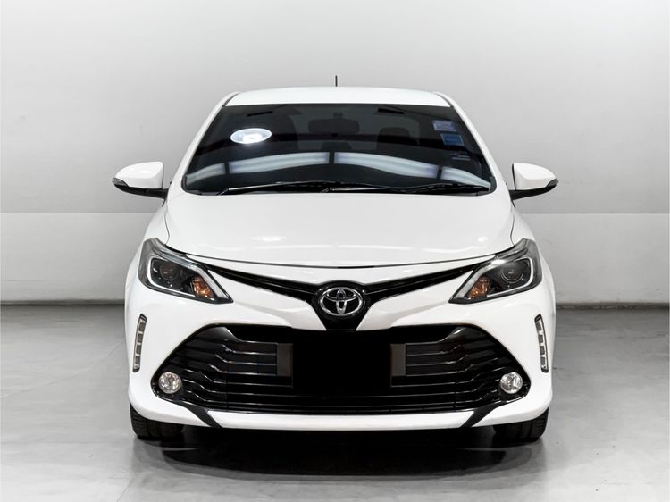 Toyota Vios 2020 1.5 Mid Sedan เบนซิน เกียร์อัตโนมัติ ขาว รูปที่ 2
