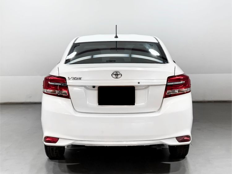 Toyota Vios 2020 1.5 Mid Sedan เบนซิน เกียร์อัตโนมัติ ขาว รูปที่ 3