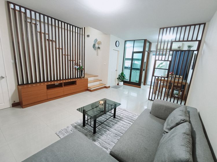 ตกแต่งครบ 2025 🏠 For rent townhouse 3-storey 📍TownPlus Rama 9 village 📍Soi Krungthep Kreetha7 📍Bangkapi Bangkok 💰33,000 baht รูปที่ 3