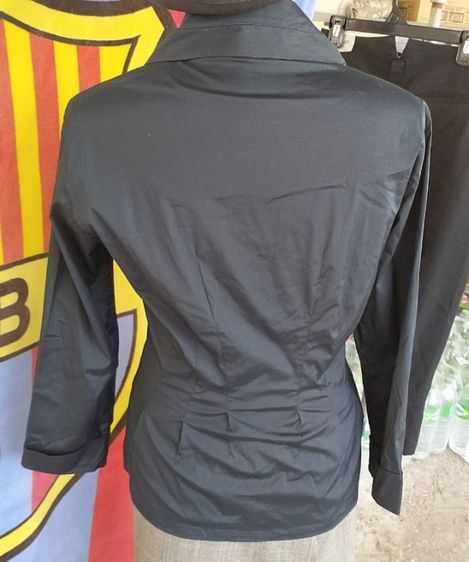 เสื้อเชิ้ตสตรี  Issey miyake เข้าเอว สี navy blue มือสองของแท้ รูปที่ 13