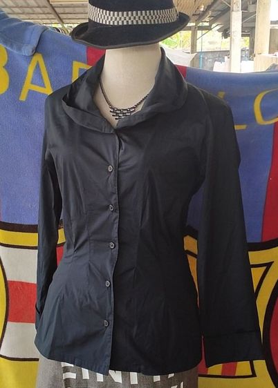 เสื้อเชิ้ตสตรี  Issey miyake เข้าเอว สี navy blue มือสองของแท้ รูปที่ 6