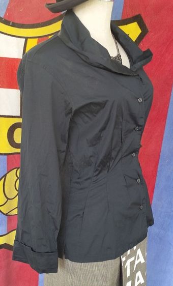 เสื้อเชิ้ตสตรี  Issey miyake เข้าเอว สี navy blue มือสองของแท้ รูปที่ 14