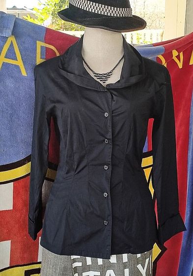 เสื้อเชิ้ตสตรี  Issey miyake เข้าเอว สี navy blue มือสองของแท้ รูปที่ 7