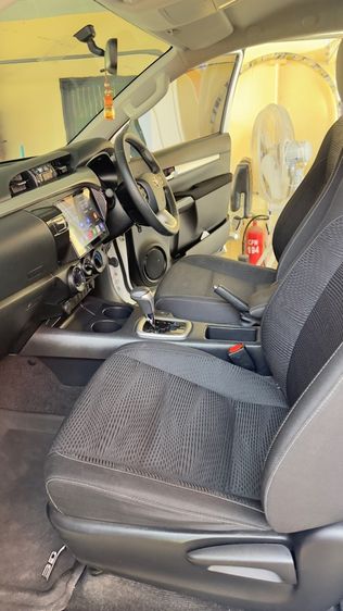 Toyota Hilux Revo 2020 2.4 Prerunner E Pickup ดีเซล เกียร์อัตโนมัติ ขาว รูปที่ 4