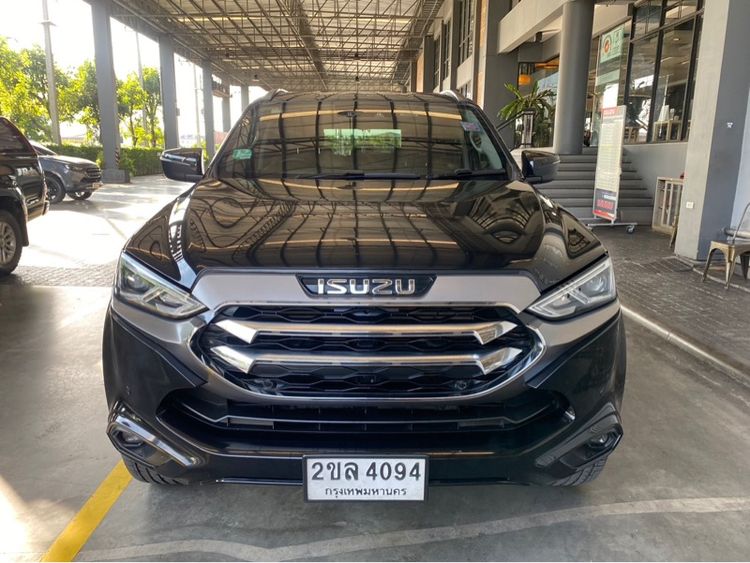 รถ Isuzu MU-X 3.0 Ultimate AT 2WD สี ดำ