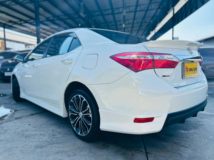 Toyota Altis 2016 1.8 Esport เบนซิน ไม่ติดแก๊ส เกียร์อัตโนมัติ ขาว รูปที่ 4