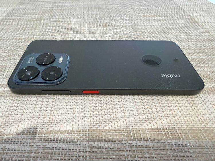 nubia V70 Design รูปที่ 3