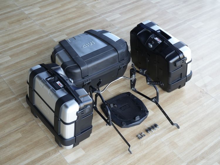 ขายชุดกล่อง GIVI 3 ใบ พร้อมเหล็กตรงรุ่น Benelli TRK502 🔥 รูปที่ 2