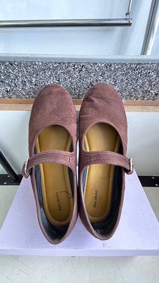 รองเท้า