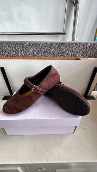 รองเท้า รูปที่ 6