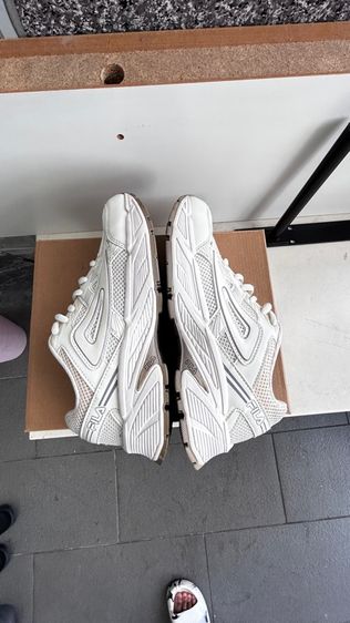 รองเท้า รูปที่ 2