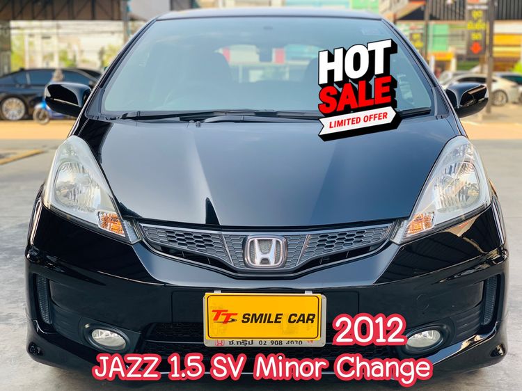 รถ Honda Jazz 1.5 SV i-VTEC สี ดำ