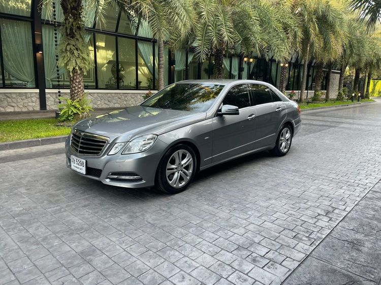 Mercedes-Benz E-Class 2011 E250 CGI Sedan เบนซิน ไม่ติดแก๊ส เกียร์อัตโนมัติ เทา รูปที่ 2