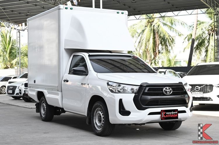 รถ Toyota Hilux Revo 2.4 Entry สี ขาว