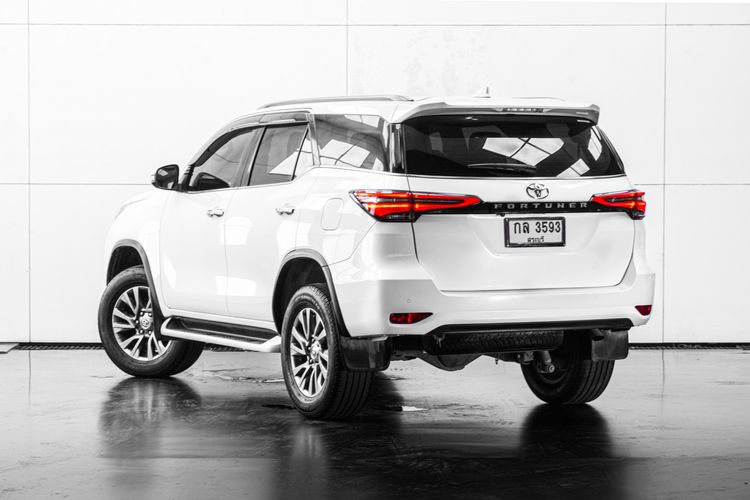 Toyota Fortuner 2020 2.4 V Utility-car เบนซิน ไม่ติดแก๊ส เกียร์อัตโนมัติ ขาว รูปที่ 4