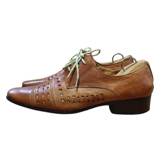 GUCCI 
(Made in Italy 🇮🇹)
Size 41