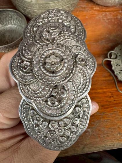 เครื่องเงินโบราณ รูปที่ 2