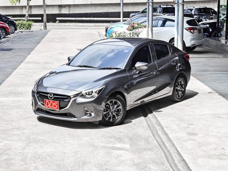 Mazda Mazda 2 2018 1.3 High Connect Sedan เบนซิน เกียร์อัตโนมัติ เทา รูปที่ 2