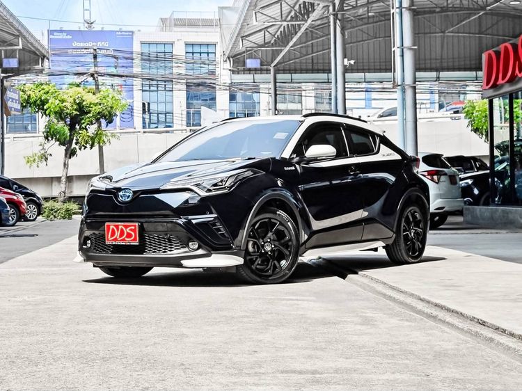 รถ Toyota C-HR 1.8 Hybrid Hi Karl Lagerfeld สี ดำ