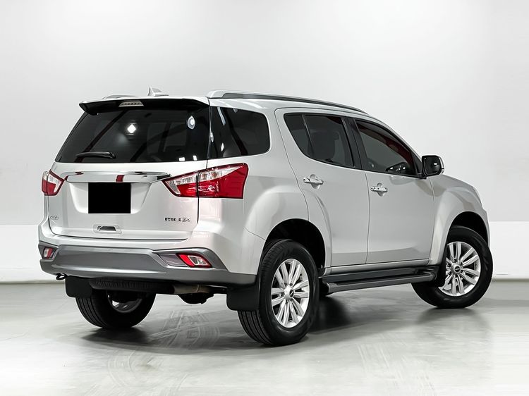 Isuzu MU-X 2018 3.0 Utility-car ดีเซล เกียร์อัตโนมัติ บรอนซ์เงิน รูปที่ 4