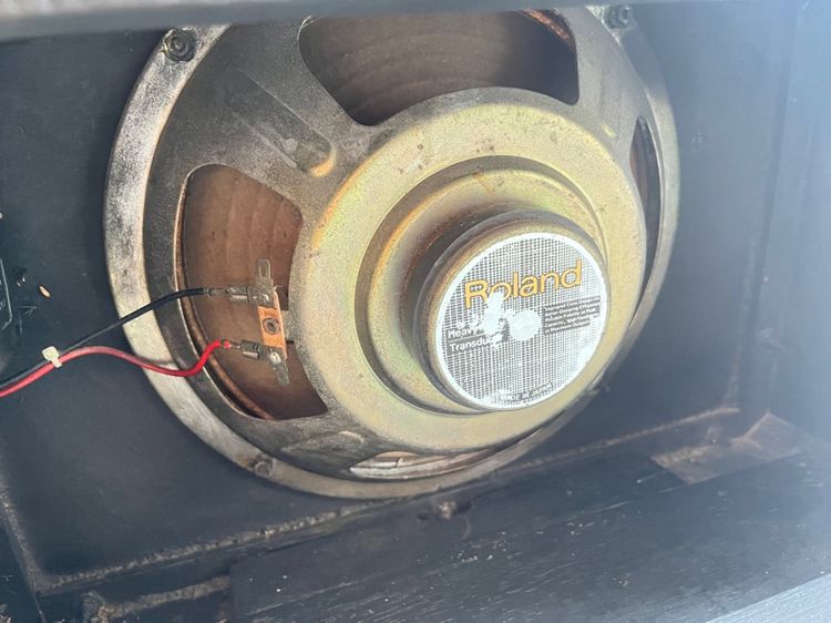 แอมป์กีต้าร์ Roland รูปที่ 2