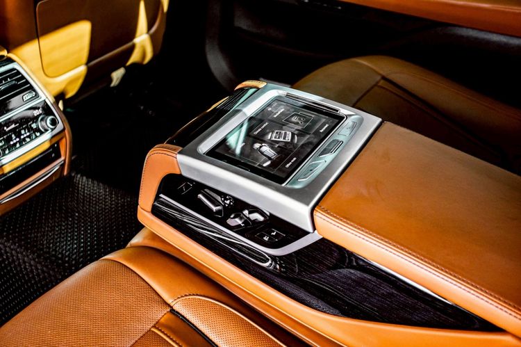 BMW Series 7 2019 730Ld Sedan ดีเซล ไม่ติดแก๊ส เกียร์อัตโนมัติ ดำ รูปที่ 4