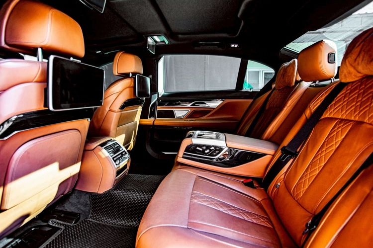 BMW Series 7 2019 730Ld Sedan ดีเซล ไม่ติดแก๊ส เกียร์อัตโนมัติ ดำ รูปที่ 3