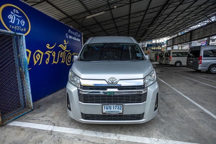 Toyota Commuter 2020 2.8 Van ดีเซล ไม่ติดแก๊ส เกียร์อัตโนมัติ เทา รูปที่ 2