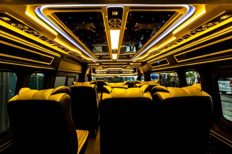 Toyota Commuter 2025 2.8 Van ดีเซล ไม่ติดแก๊ส เกียร์อัตโนมัติ เทา รูปที่ 4