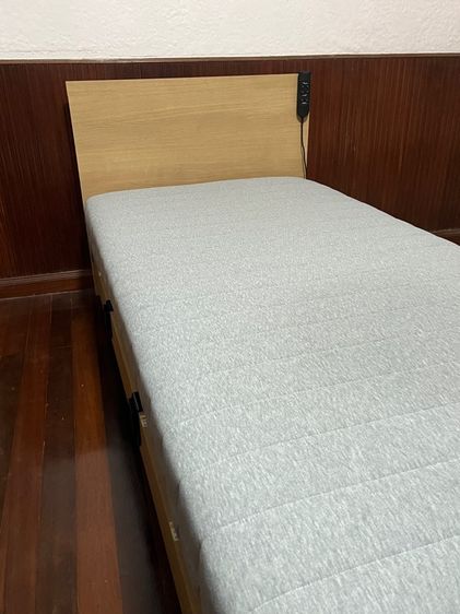 เตียงปรับระดับ และที่นอน nitori