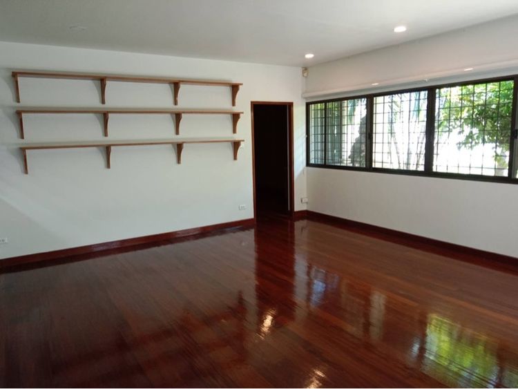 อื่นๆ มีบางส่วน สร้างเสร็จก่อน 2010 ไม่ใช่ บ้านเช่าสี่ไชยทอง รูปที่ 4