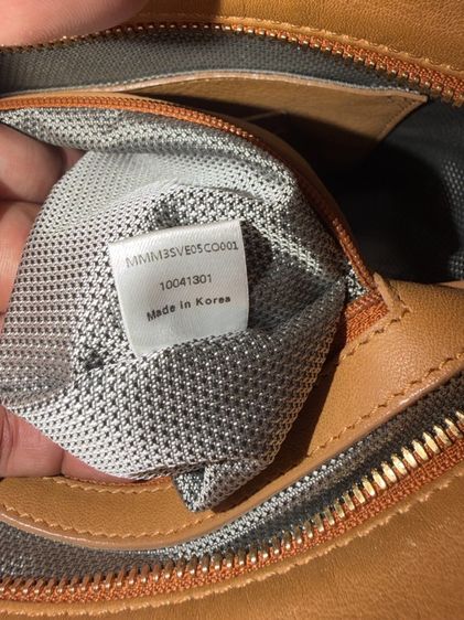 MCM กระเป๋าสะพายคอสบอดี้ มือ2 ของแท้ครับ รูปที่ 5