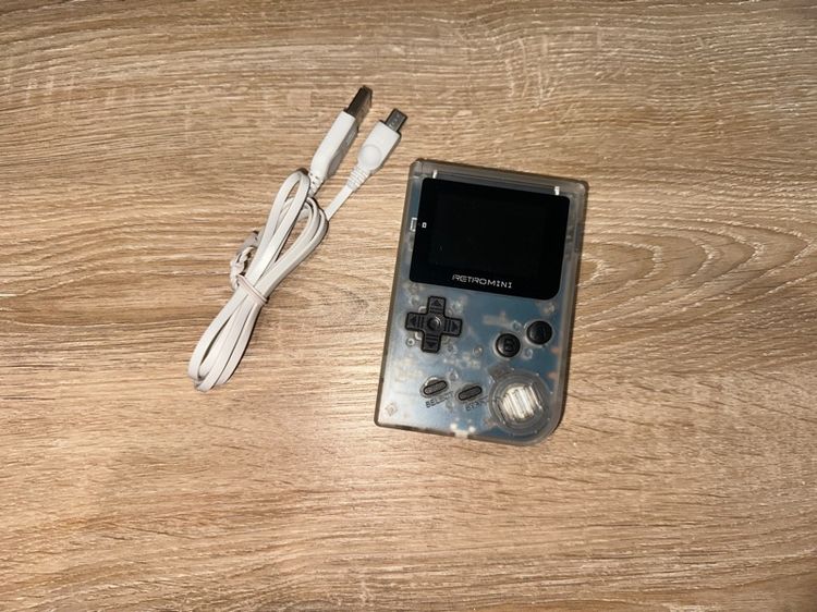 อื่นๆ อื่นๆ Retromini เครื่องเล่นเกมส์พกพาเพิ่มเกมส์ได้ (เครื่องเกมส์ยุค 90)(Classic gameboy)(Famicom) miniretro (มือสอง)