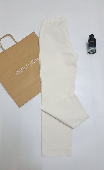 M อื่นๆ กางเกงสแลคขายาวสีขาว Offwhite แบรนด์ Uniqlo‼️