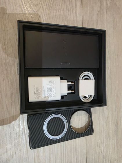 Vivo XFOLD5 512GB มือสอง สภาพสวยมาก แทบไม่ได้ใช้เครื่อง ไม่มีรอยใดๆ เหมือนได้ของมือหนึ่ง ประกันหมด 20กย2569 รูปที่ 7