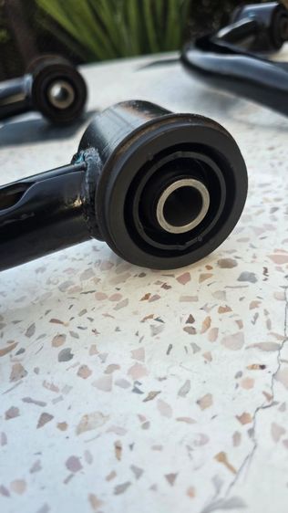 ปีกนกบน toyota revo 2015 แท้ 4x4 (เก่าเก็บ) รูปที่ 8