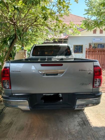 Toyota Hilux Revo 2017 2.4 E Pickup ดีเซล ไม่ติดแก๊ส เกียร์ธรรมดา เทา รูปที่ 4