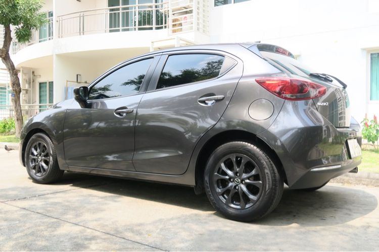 Mazda Mazda 2 2021 1.3 Skyactiv-G S Leather Sports Sedan เบนซิน ไม่ติดแก๊ส เกียร์อัตโนมัติ เทา รูปที่ 3