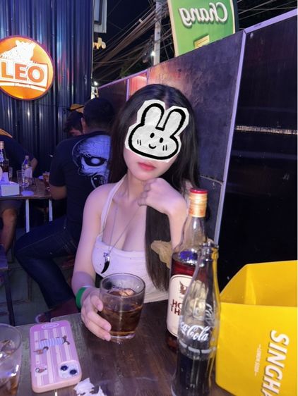 เสื้อคล้องคอและกระโปรงมินิสีชมพูกากเพชร รูปที่ 3