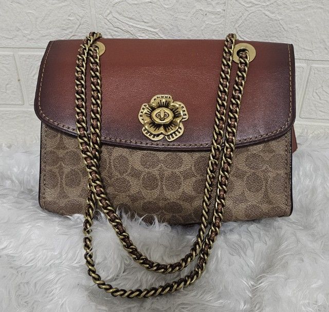 Coach Parker รูปที่ 2