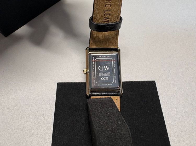 Daniel Wellington Bound แท้สภาพไม่เคยใช้งาน รูปที่ 7