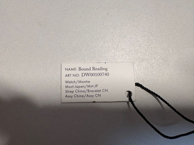 Daniel Wellington Bound แท้สภาพไม่เคยใช้งาน รูปที่ 9