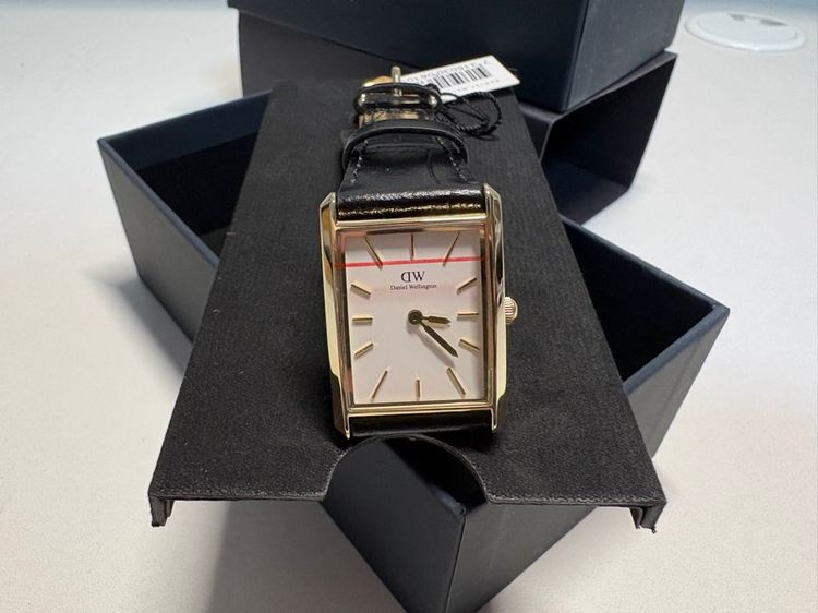 Daniel Wellington Bound แท้สภาพไม่เคยใช้งาน รูปที่ 5