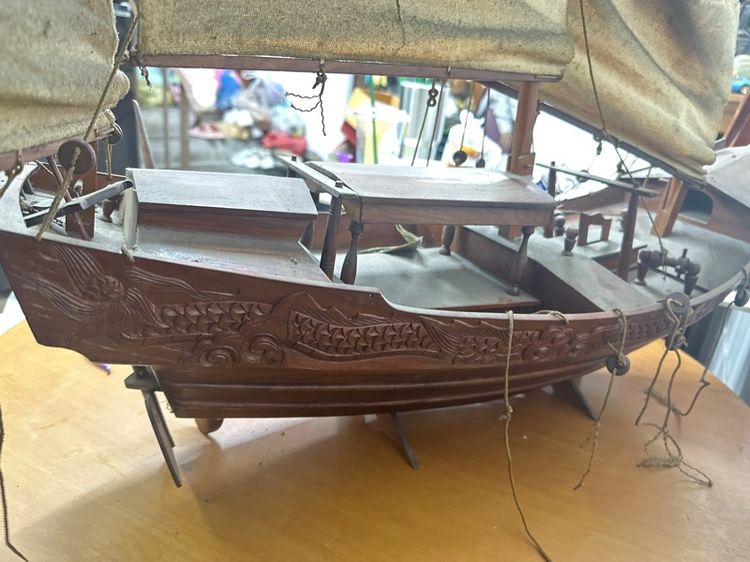 เรือสำเภาโชคลาภ รับทรัพย์ มีอายุ แกะสลักมังกร ไม้จริง สูง78 ยาว78 กว้าง36 cm 2400 บาท พิกัดพุทธบูชา39 รูปที่ 2
