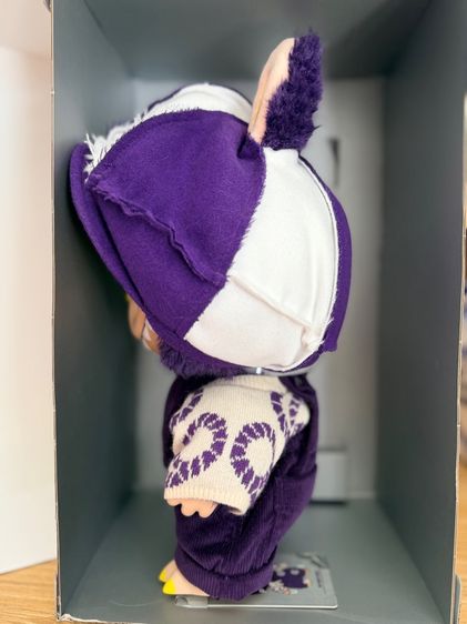 LABUBU × PRONOUNCE BE FANCY NOW Vinyl Plush Doll รูปที่ 4