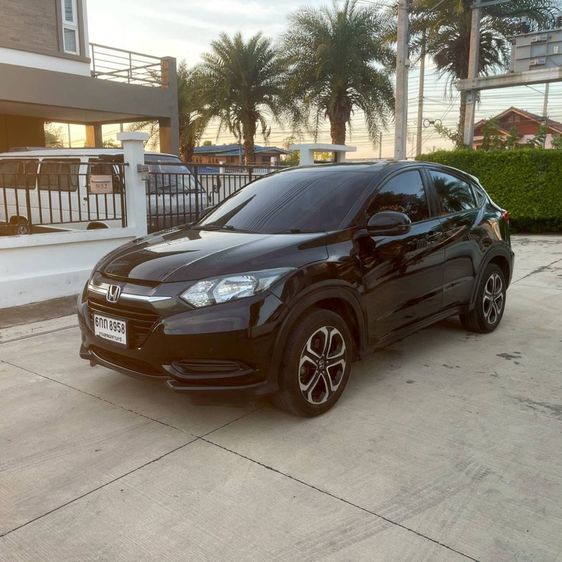 Honda HR-V 2017 1.8 S Utility-car เบนซิน เกียร์อัตโนมัติ ดำ รูปที่ 3