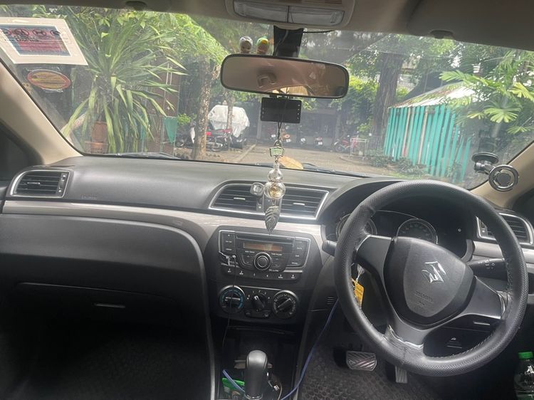 Suzuki Ciaz 2017 1.2 GL Sedan เบนซิน ไม่ติดแก๊ส เกียร์อัตโนมัติ เทา รูปที่ 4