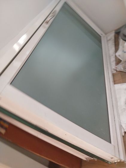 ประตูอลูมีเนียมสีขาว 115 x 215 ซม. มี 2 ชุด รูปที่ 8