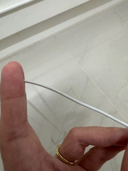 Apple (EarPods) เป็นแบบ Lightning  รูปที่ 3